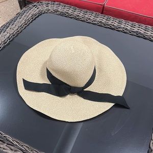 Ladies Fun Sun Hat. New